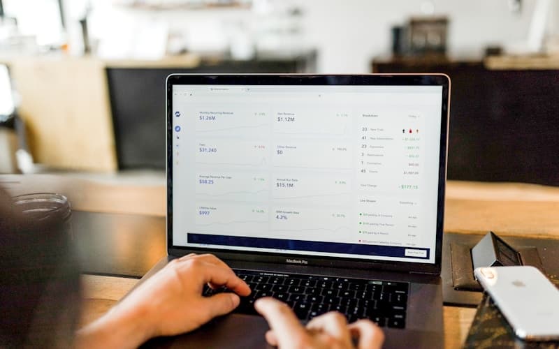 Logistics and delivery tracking